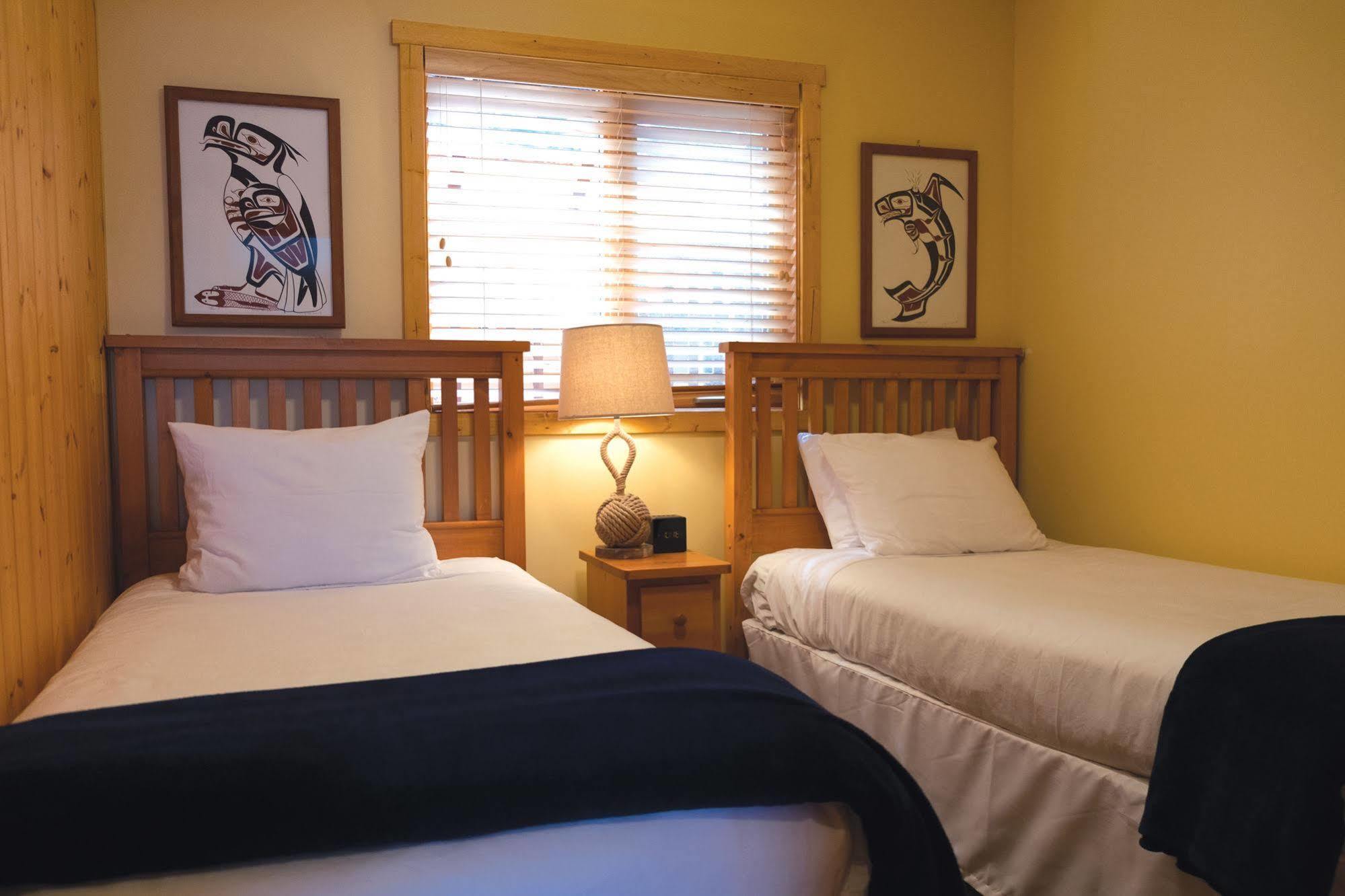 Wild Renfrew Seaside Cottages Port Renfrew Exterior photo